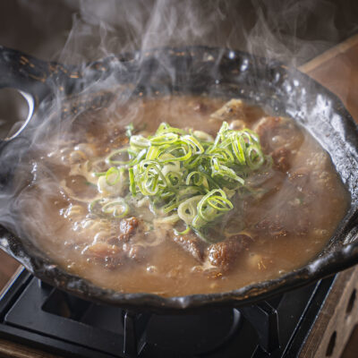 土鍋で食べる特製どて焼き